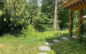 Countryroad Cozy 2 Bedrooms Basement Suite1